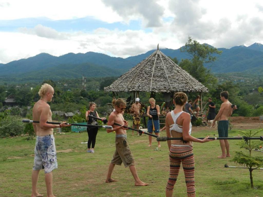 Pai Circus Hostel Extérieur photo