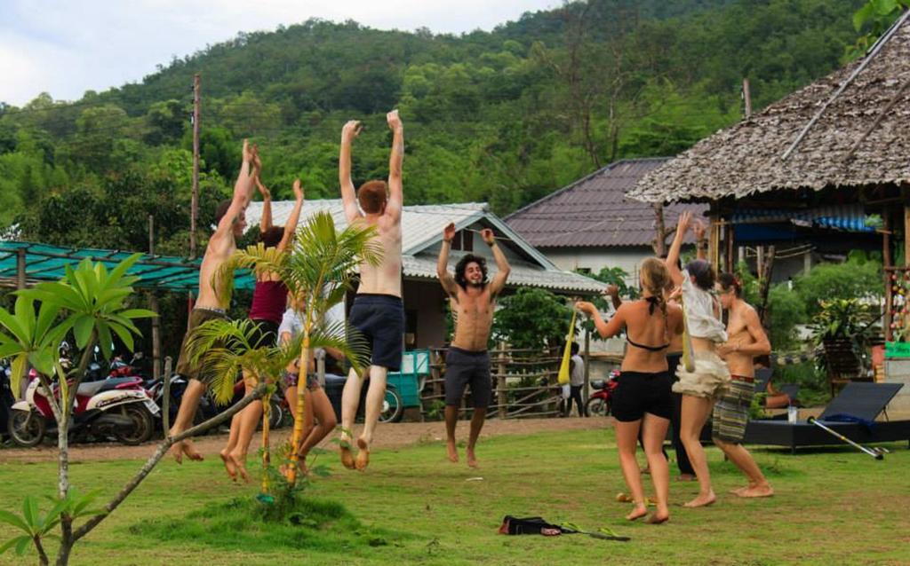 Pai Circus Hostel Extérieur photo